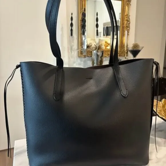 New Coach Chelsea Champlain Skeleton Horse Carriage Leather Tote - Picture 2 of 10